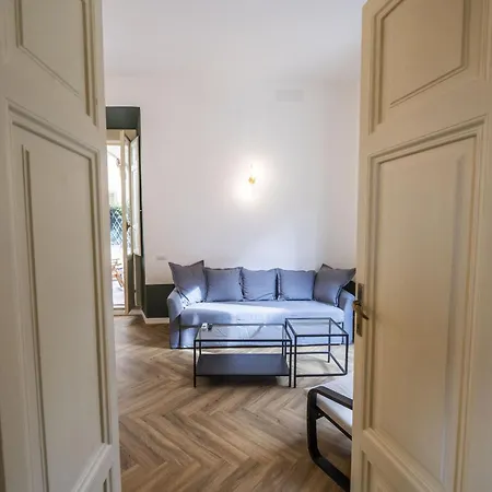 Barberini Grand Retreat With Terrace Apartment