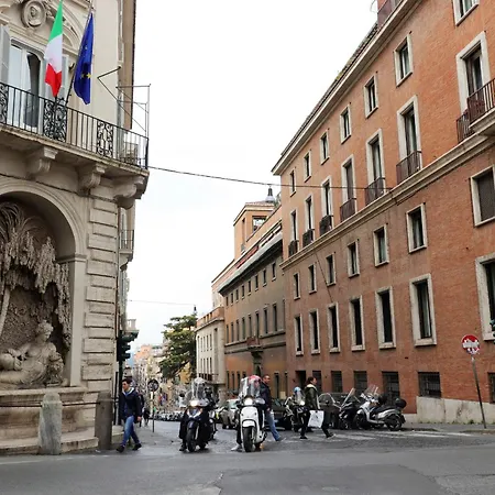 Barberini Grand Retreat With Terrace Rome